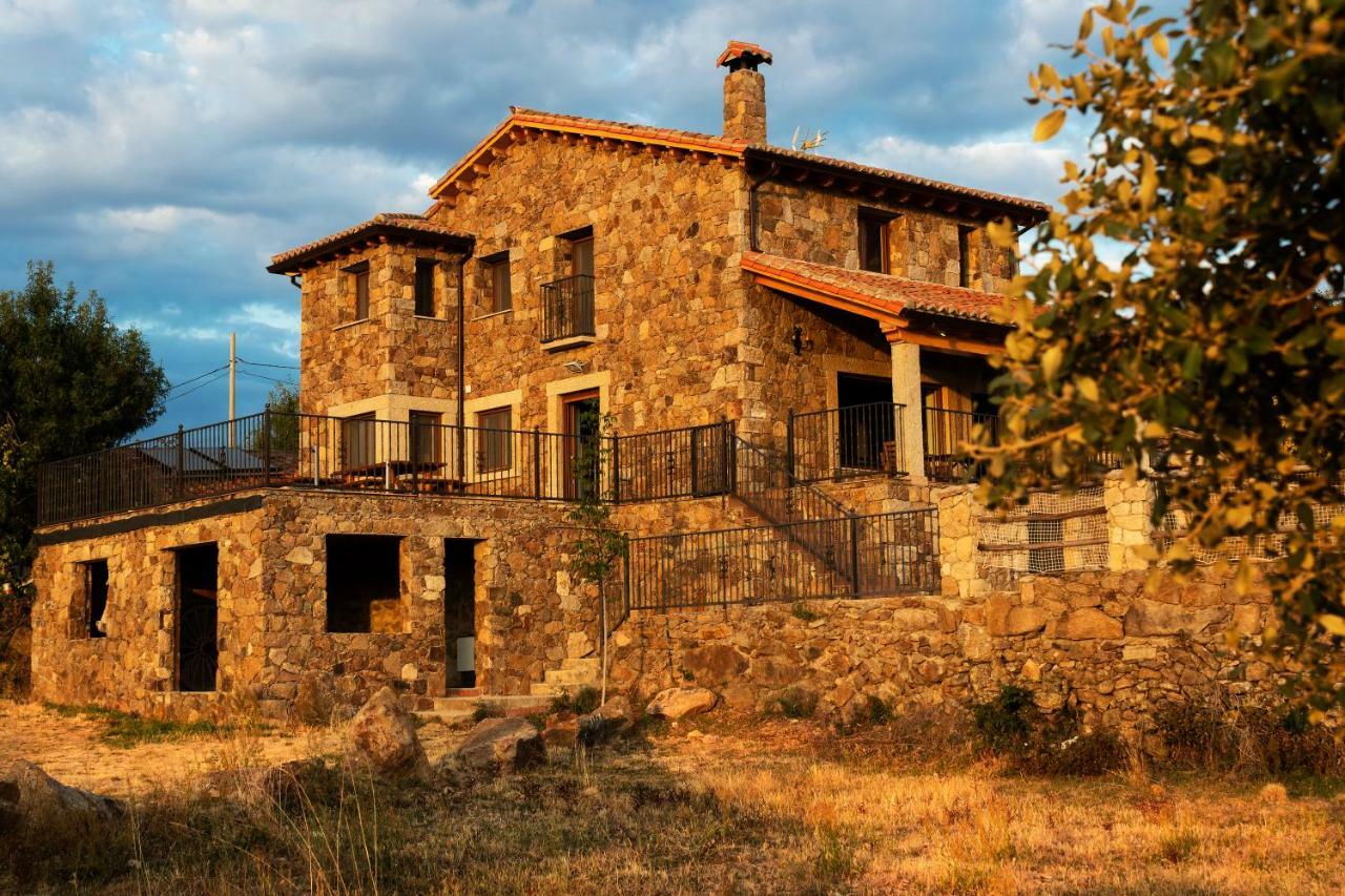 Casas Rurales Lalo Y Chelo La Aldehuela Exterior photo